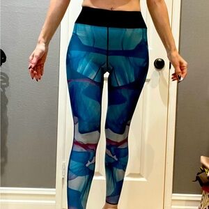 Ultracor leggings size medium pristine original $198